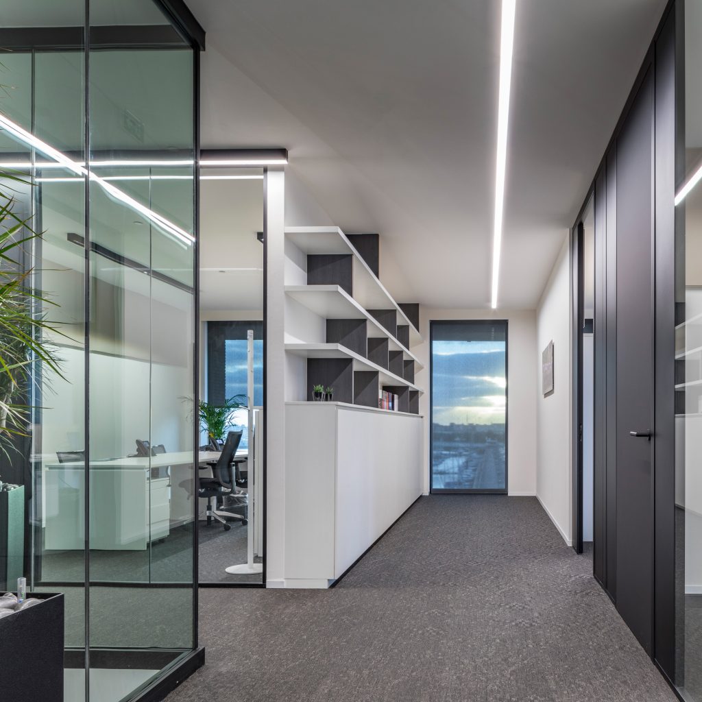 Office & Corporate Modular LI